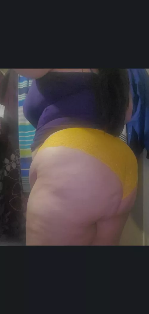 [Selling] can't believe it's officially panty season again 🥵 message me for your panty needs from a verified seller 🥰 kik bbwkourtnee