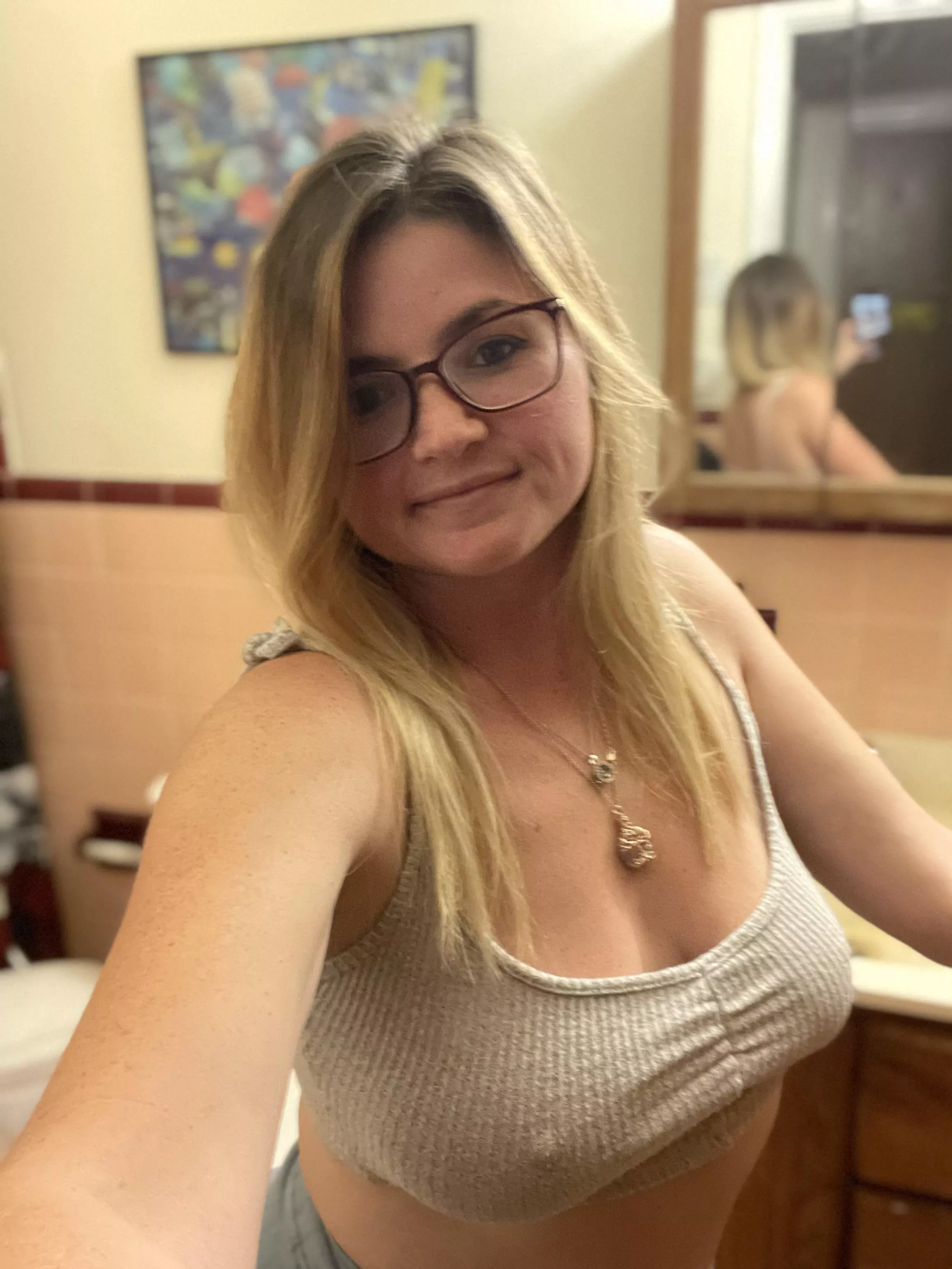 Showing some love to my fav subreddit (f)