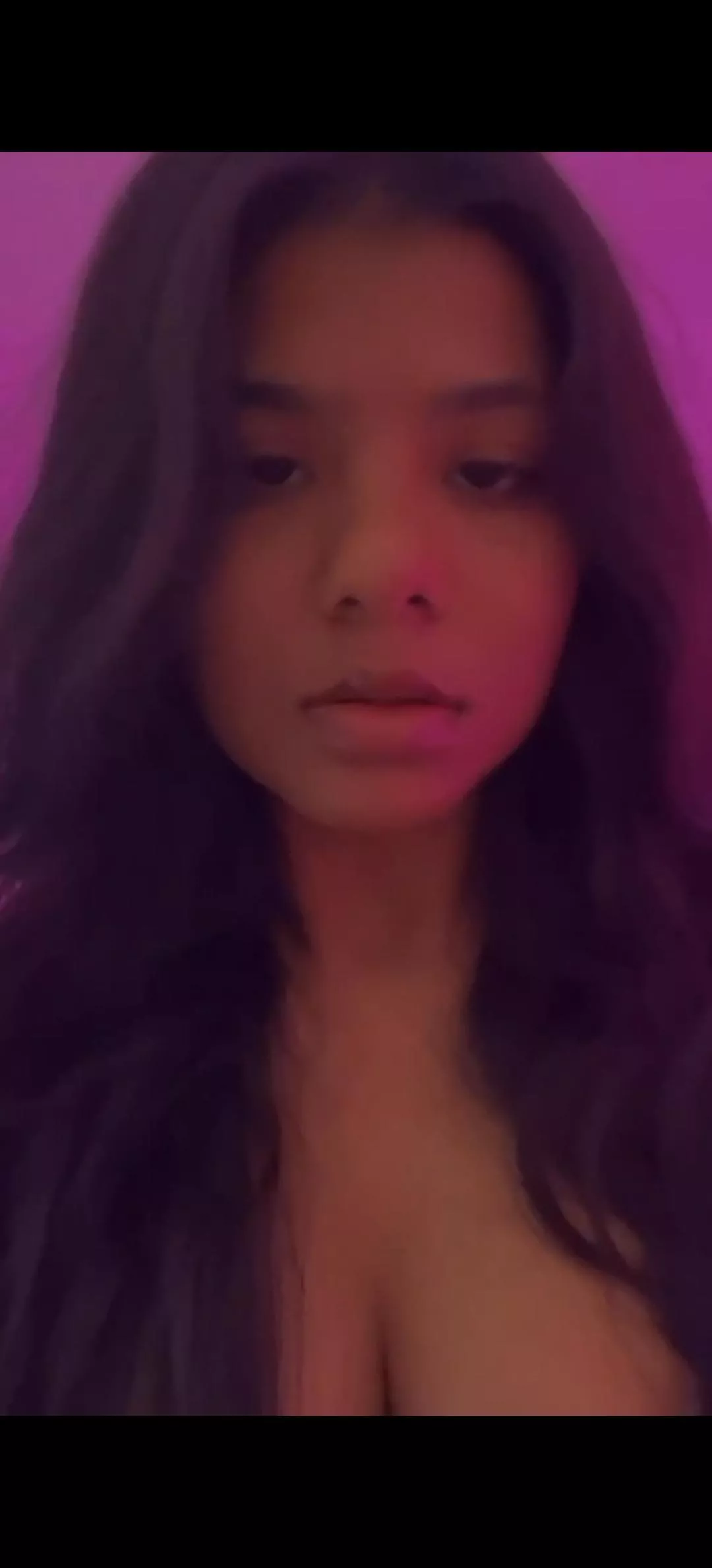 Somebody know her ID?