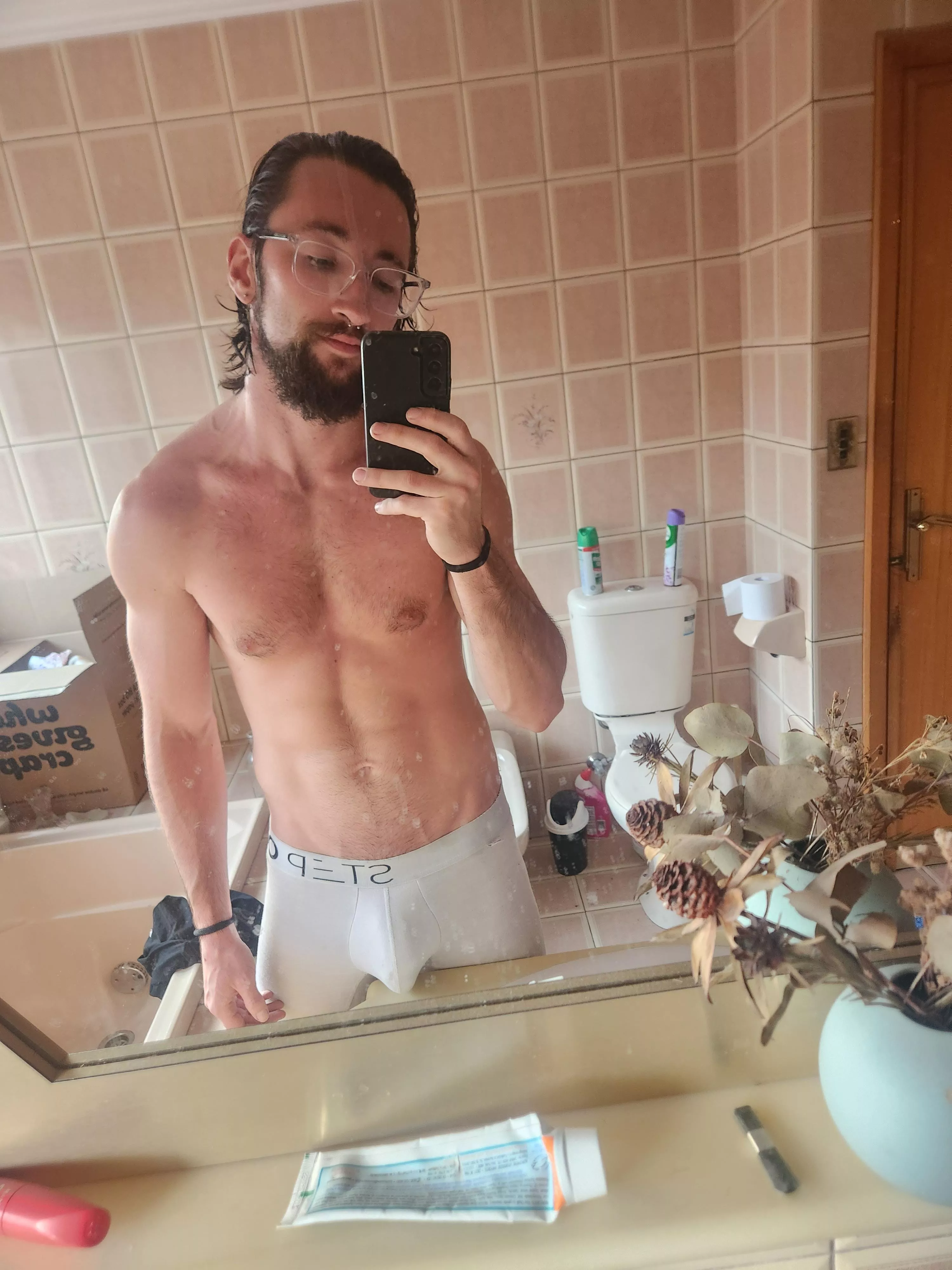 Who doesn't love a nice bulge?