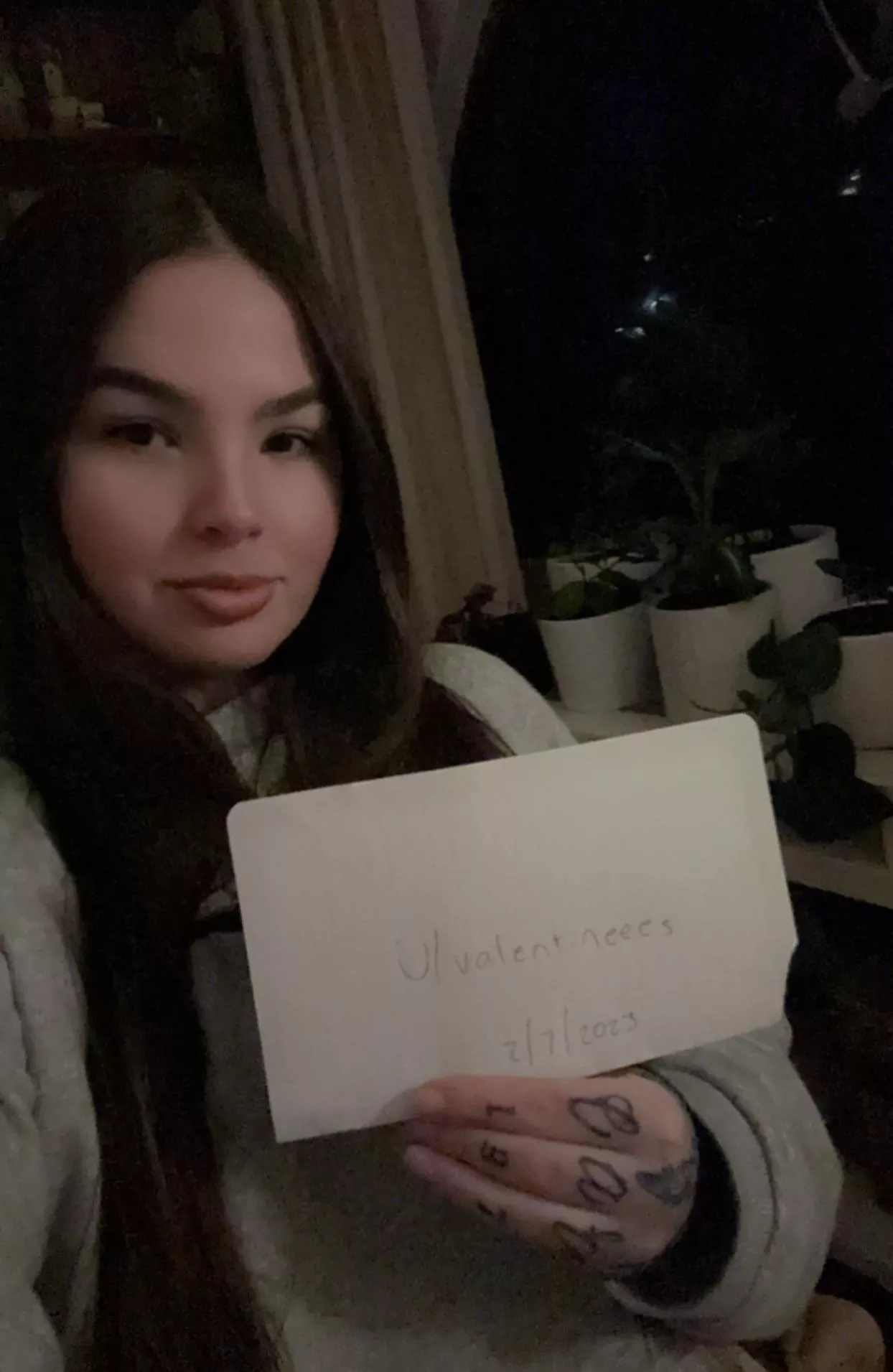 Alright you filthy perverts, I’m Scarlett & my rectum is going to be your public thoroughfare on the 22nd. AMA.