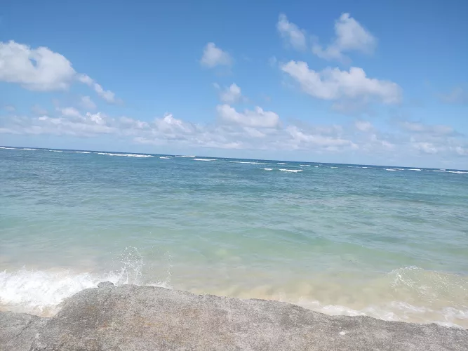 Any ladies in Ewa beach HI... LMK.. REAL HERE, NO FAKES PLS!! LB/tranny/CD!!! SLIM SEXY.