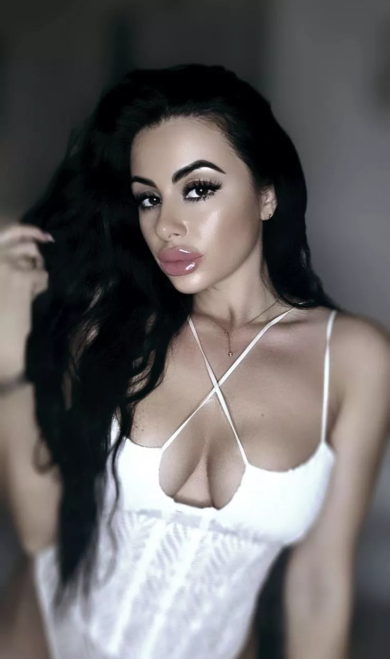 Are you into girls like me?