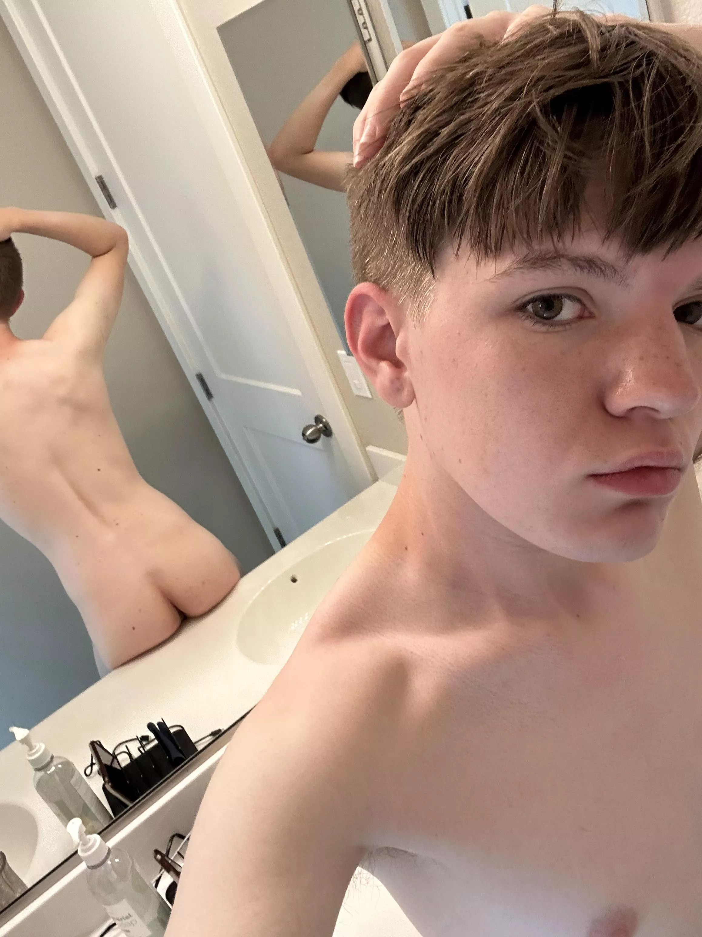 Breed me on the counter? 🥺