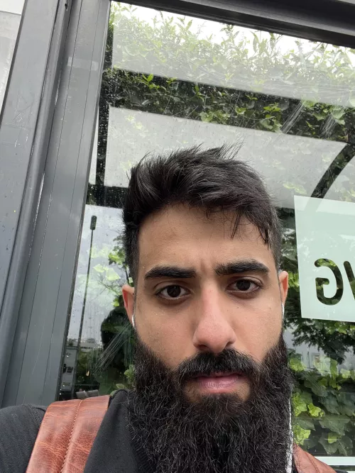 Cut my own hair for the first time 😅 How does it look?