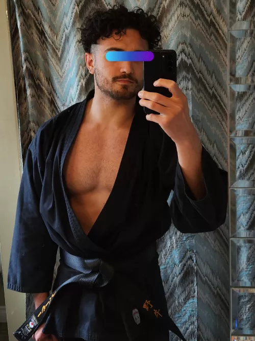 Do you like a man in uniform 🙈