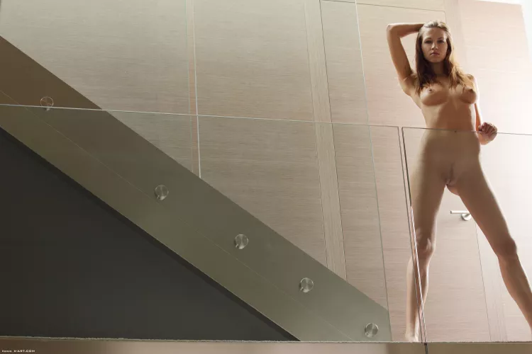 Eufrat - House of Glass