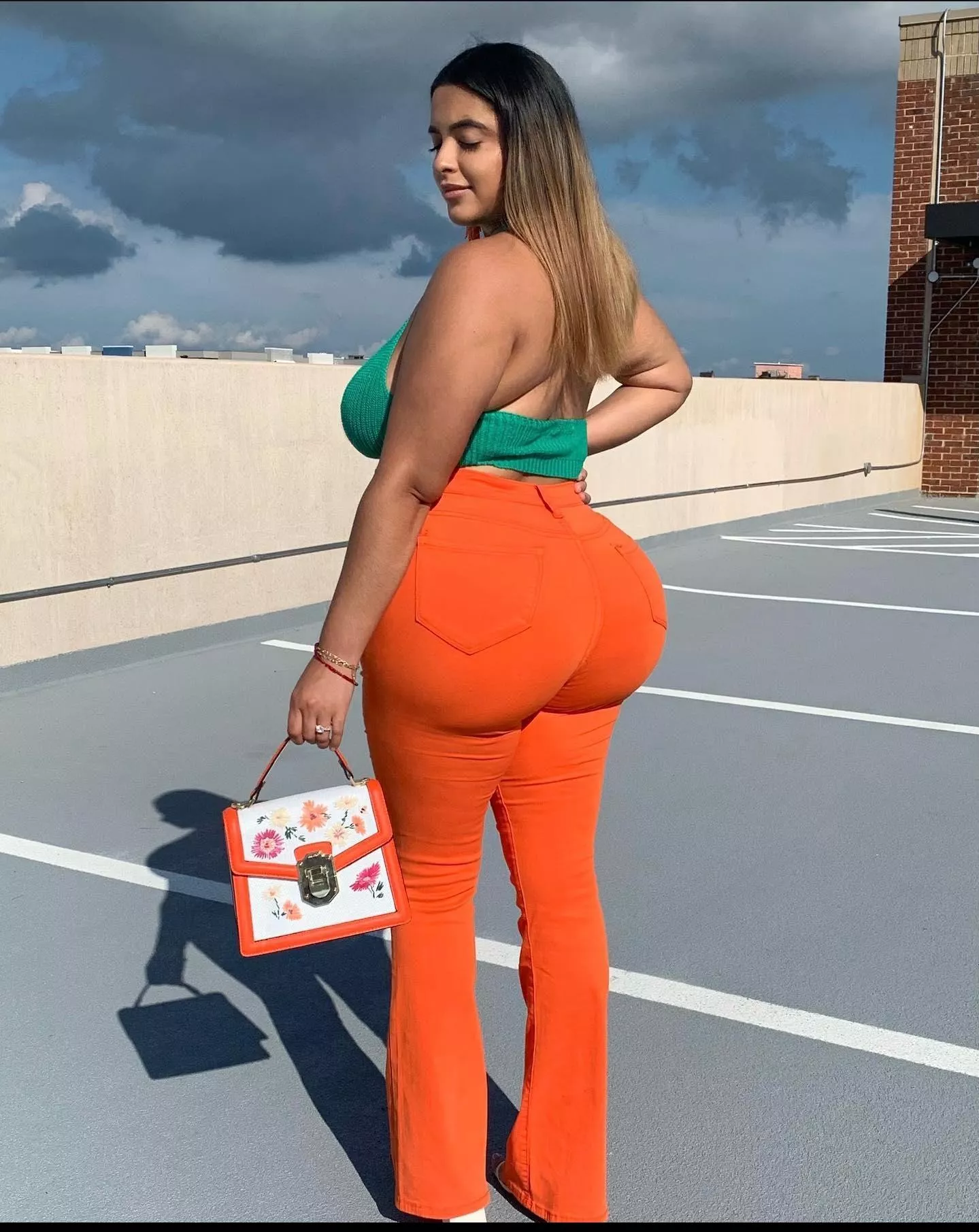 GOD BLESS OVERWEIGHT WOMEN WHO GET LIPO AND BBLs