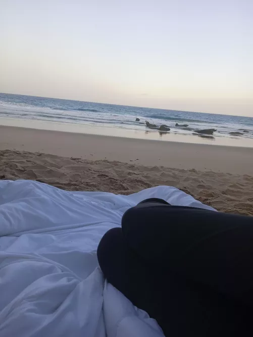 Good morning from the beach... I love sleeping here