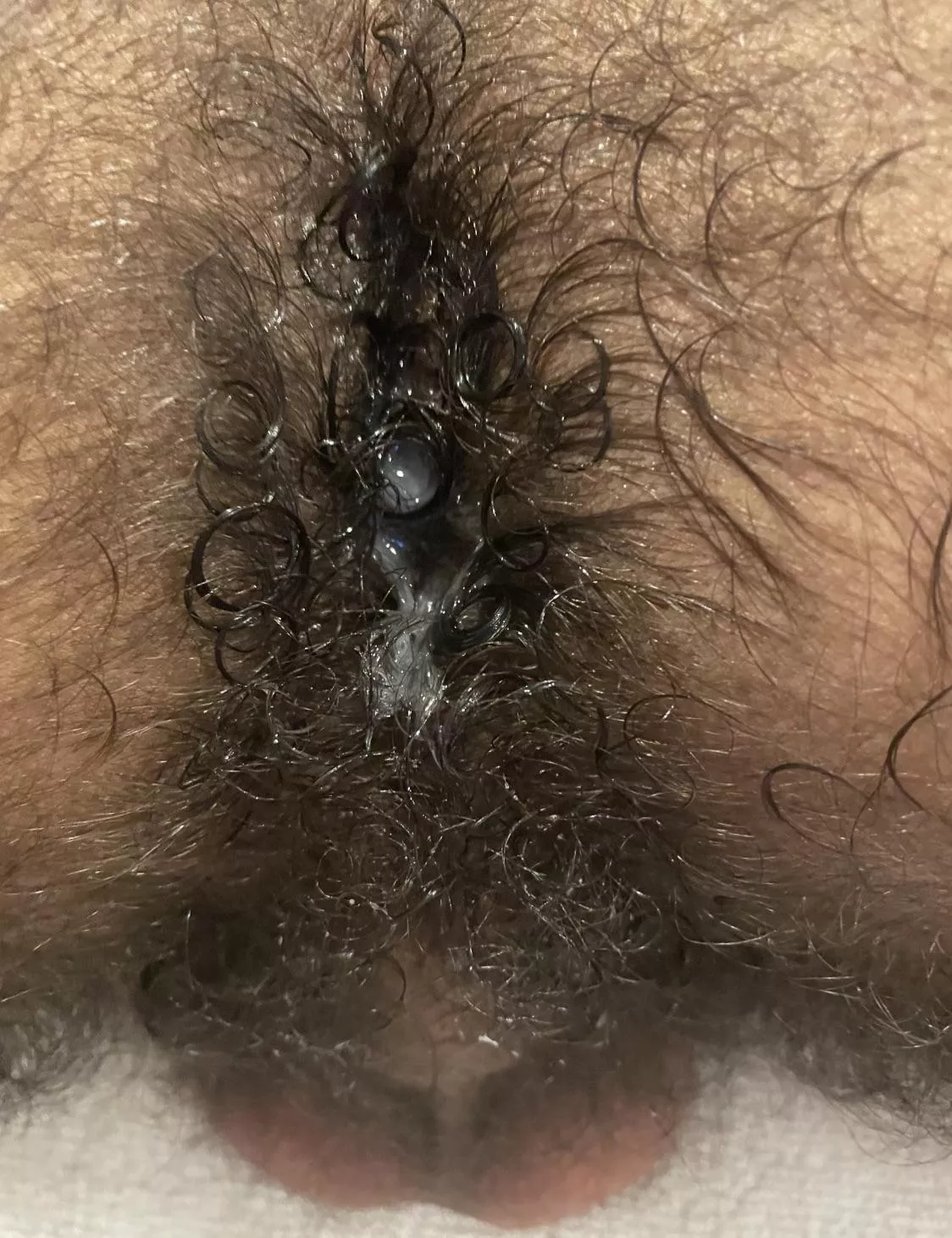 Here you go boys, cumshot inside the hairiest ass ever (OC)