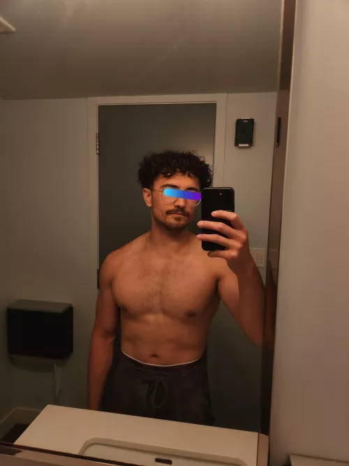 Hope you enjoy my mixed Asian body 😘