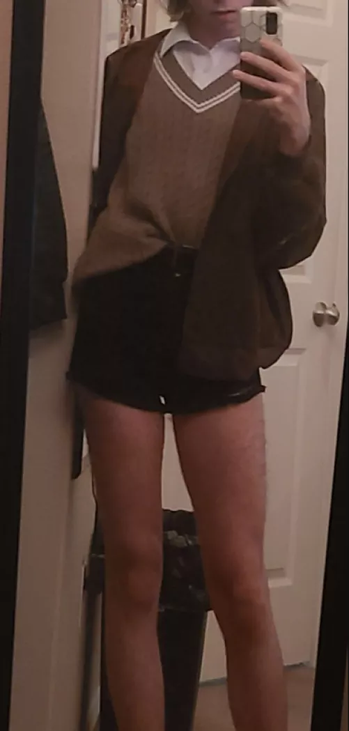 i absolutely adore this outfit !! you like the colors?