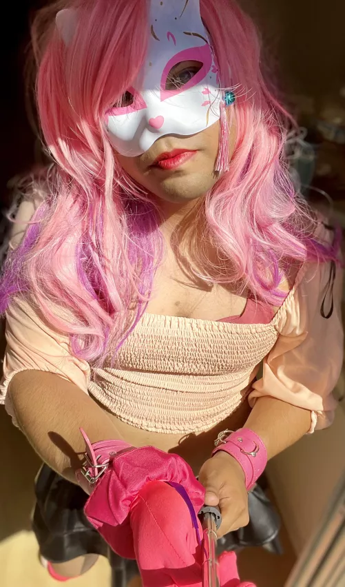 I lost my other glove but isn’t it cute