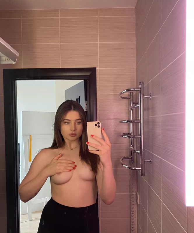 I think wet boobs are sexier