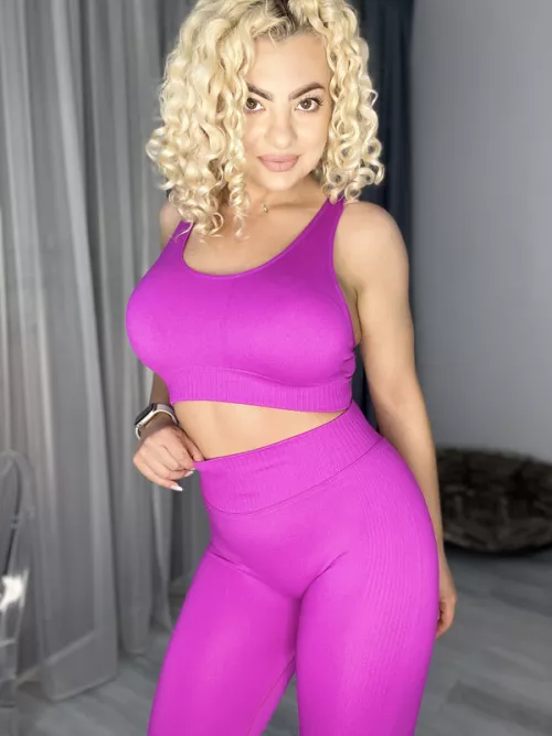 I was born to be fully nude