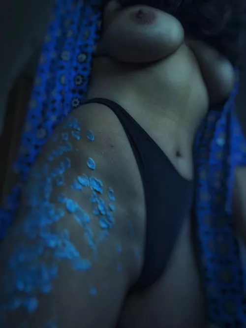 Im new here, and Im girl BDSM Brasil, follow me