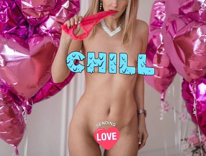 I'm online! Help get this party started! 🎉 KaramelSW 💋💋