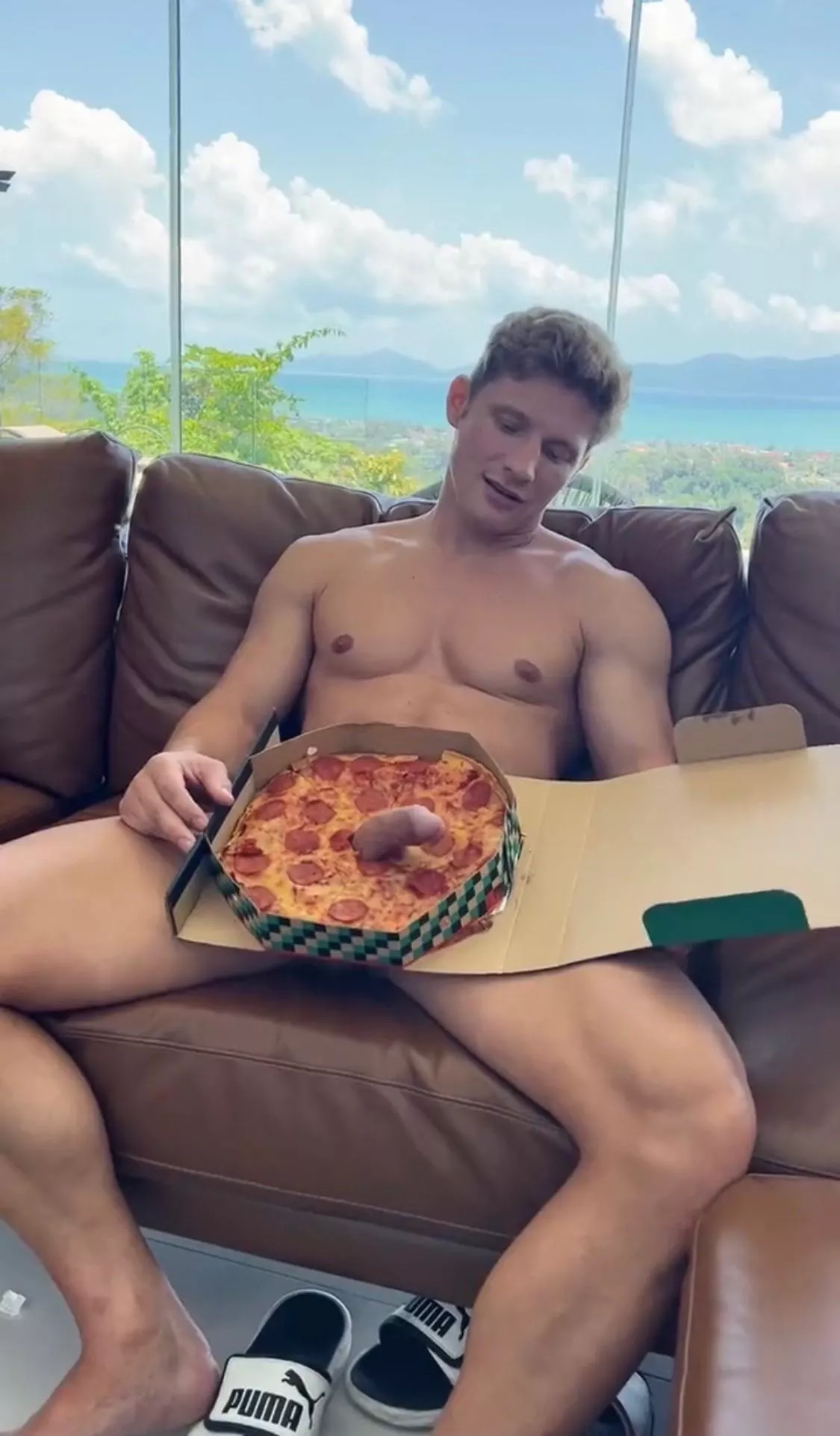 K who ordered the extra sausage?