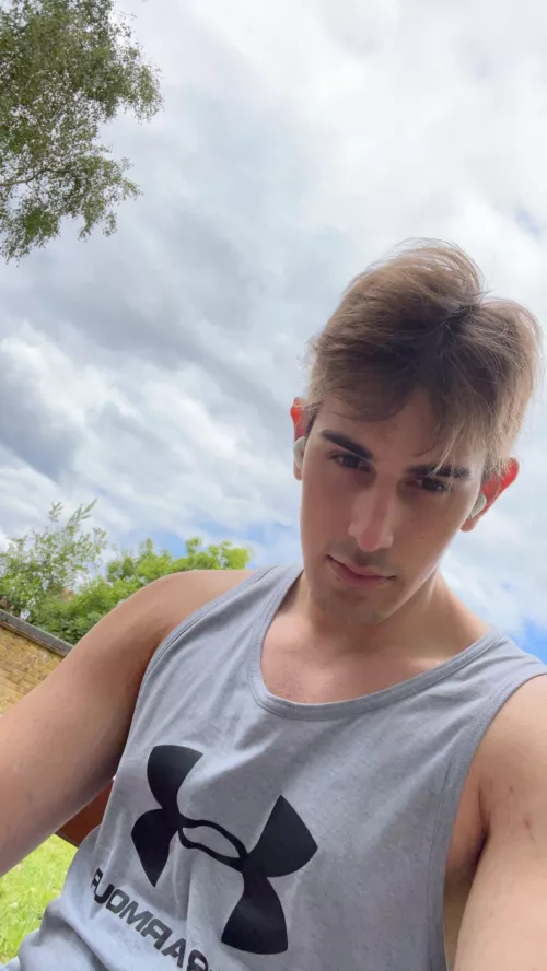 Lets fuck outdoors😈