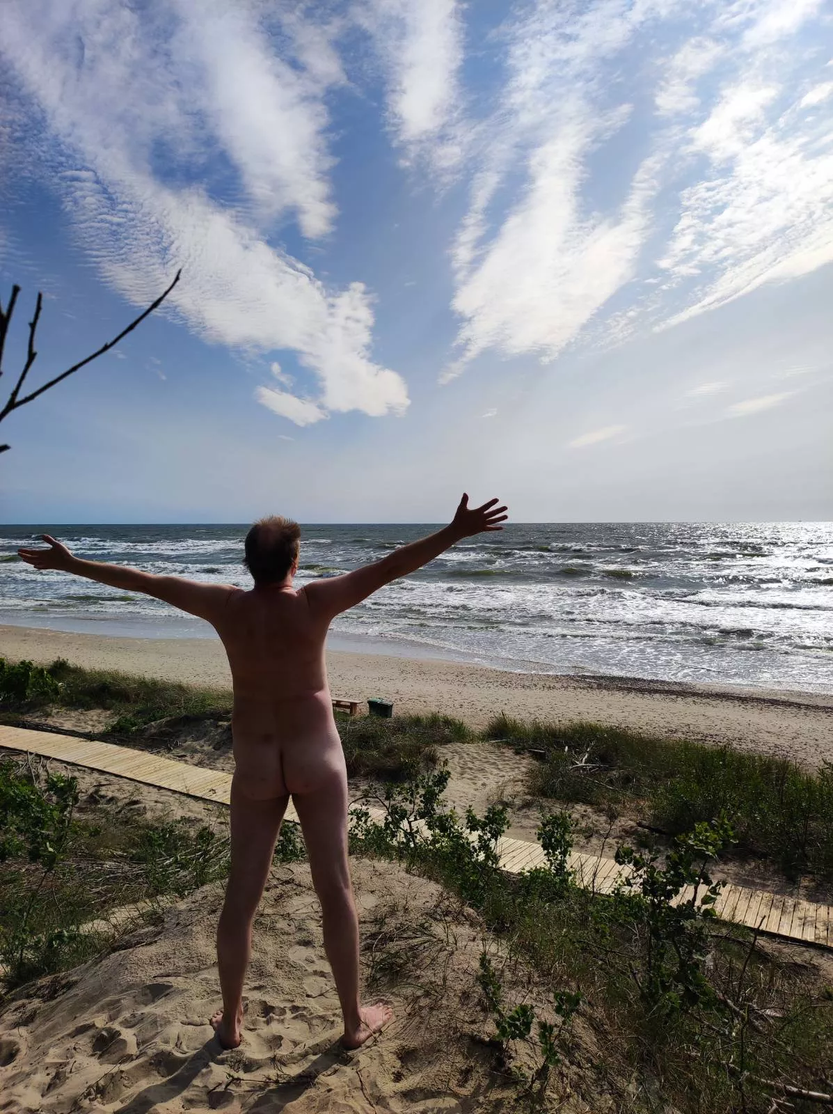 Lost my cap and got some tan.