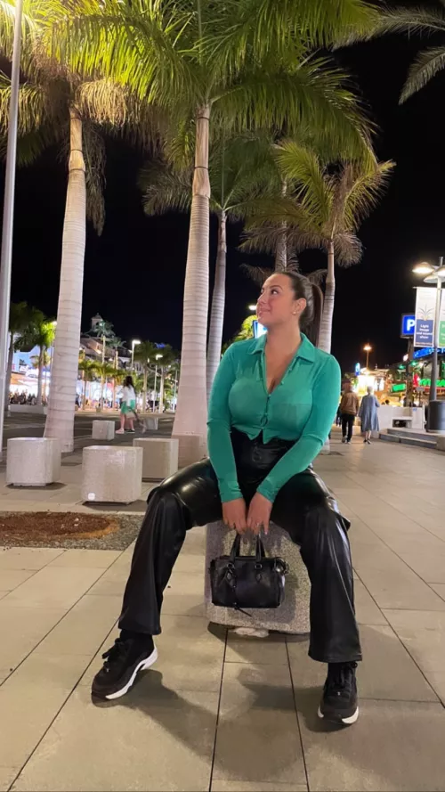 Not all zippers will hold it