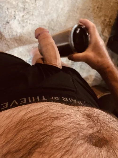 Off today… relaxing morning ☀️☕️