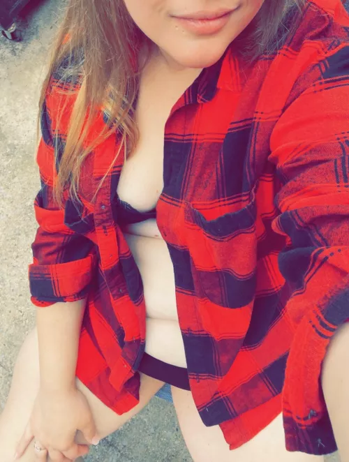 Outdoor enjoying the breeze through my flannel