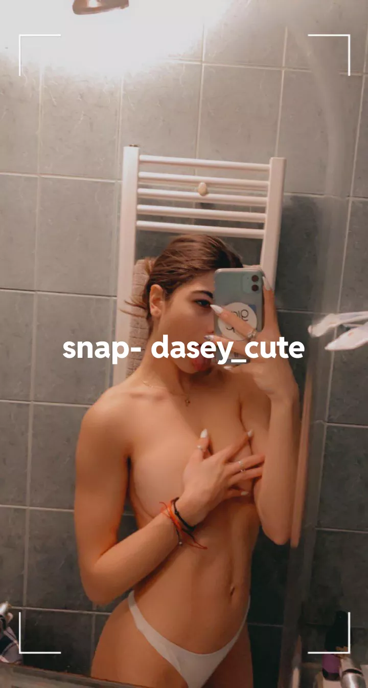 React me if I send my nudes