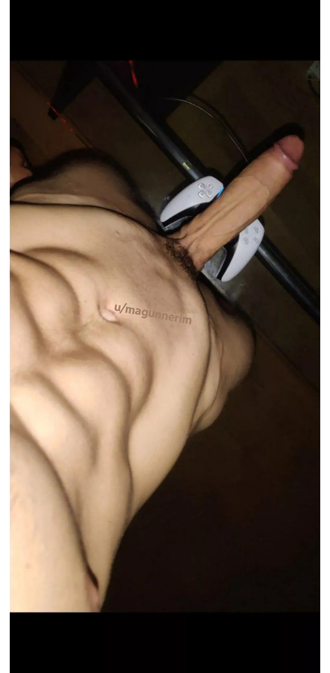 the controller suddenly looks so tiny.. who likes it thick and veiny?