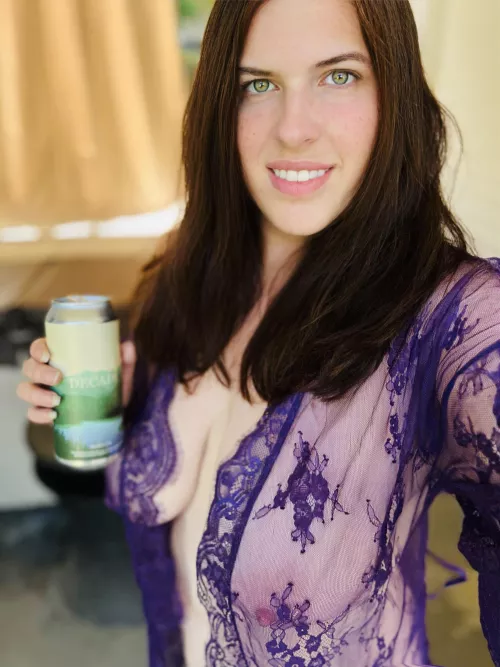 Thirsty Thursday with a DIPA from Kettlehead Brewing. They are in the top 3 for NH breweries.