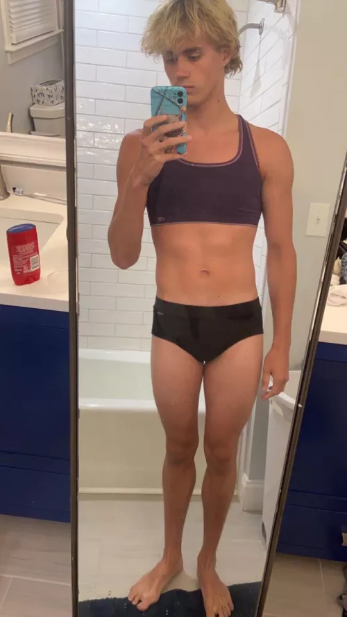 Thoughts on the new sports bra?[20m]