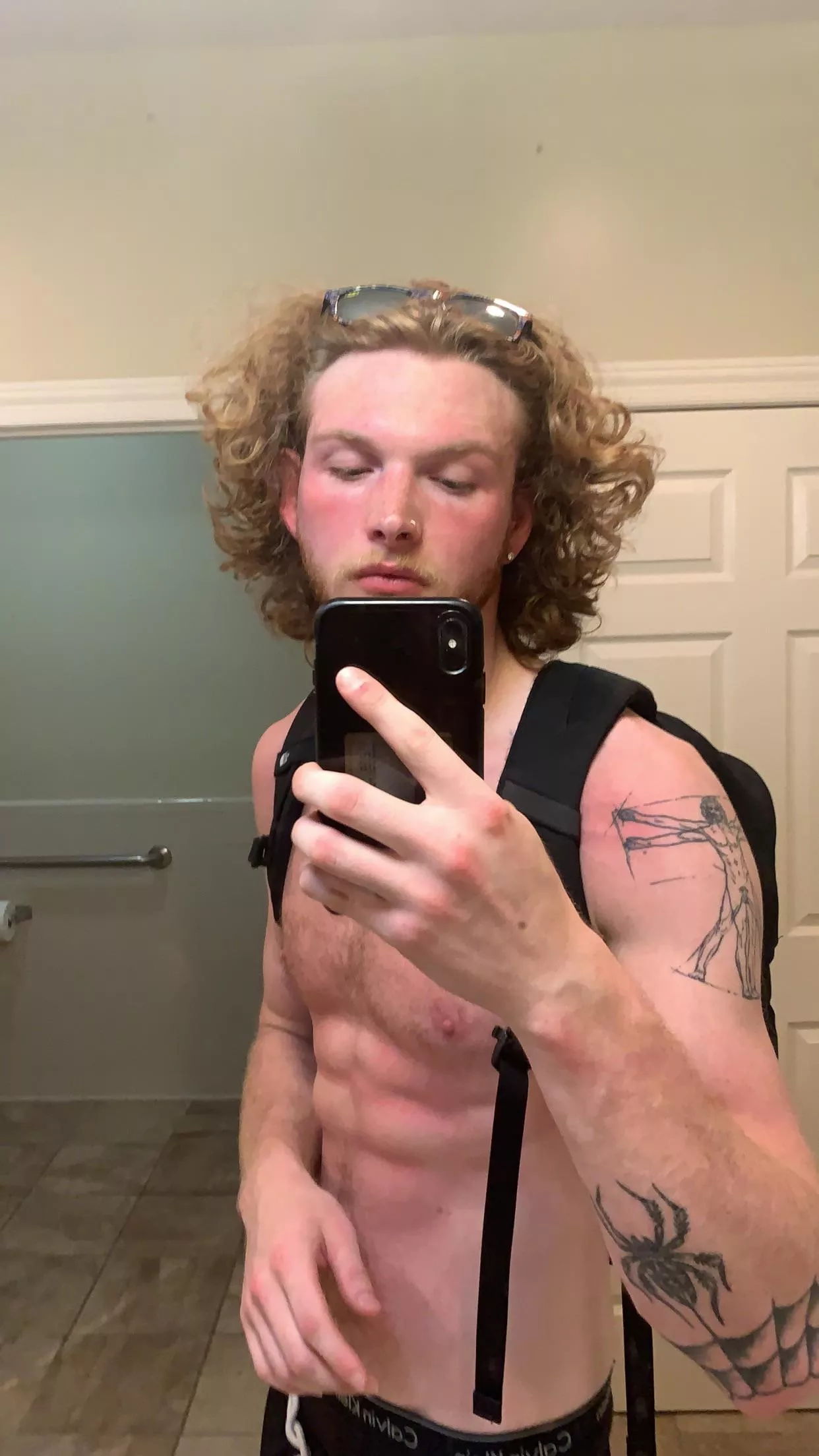 To many dongs on here. This would be a nondong pic