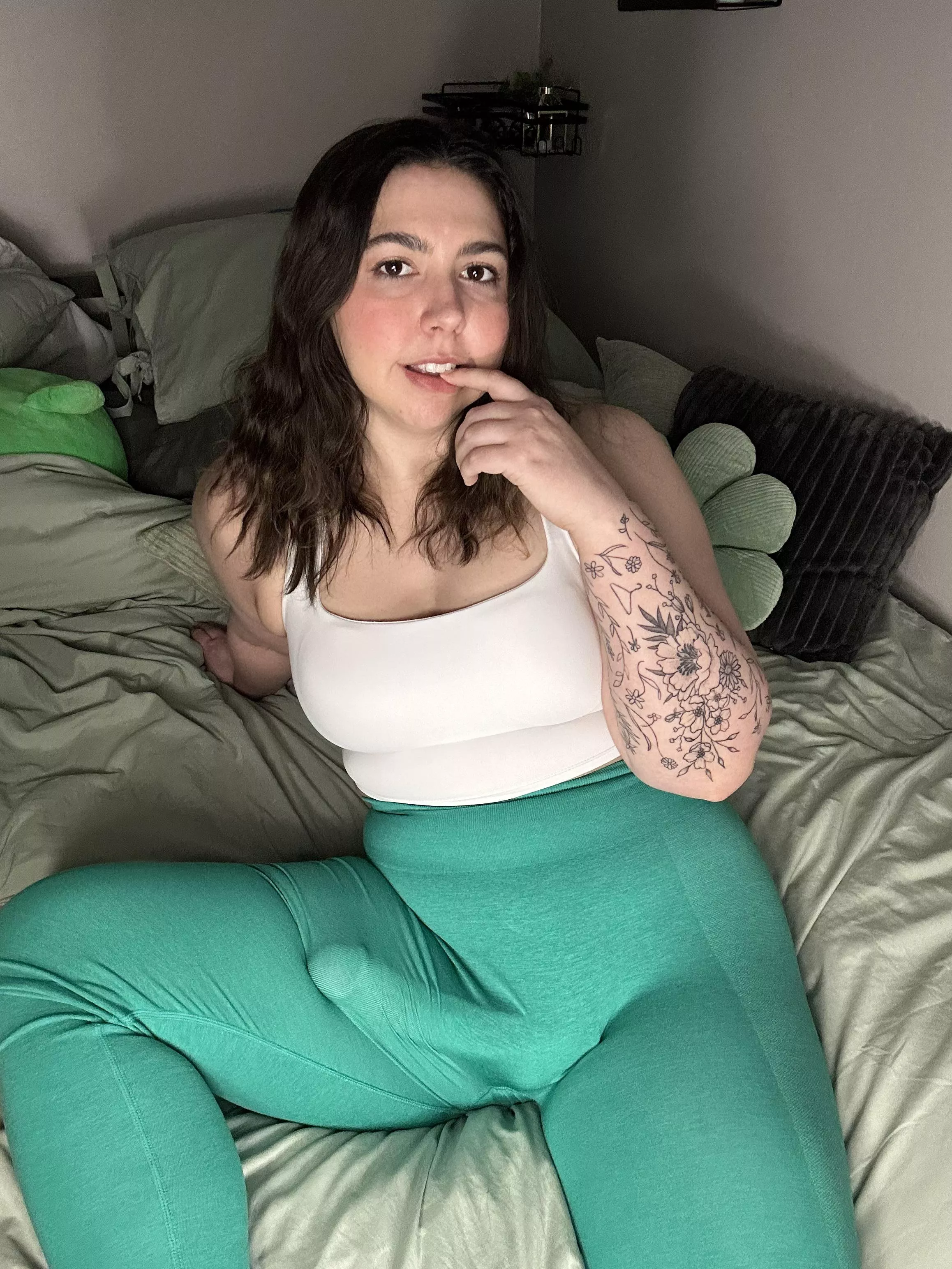 We could have a lot of fun together 💚💚