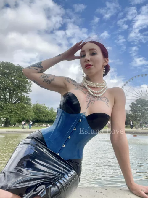 Wearing latex in Paris