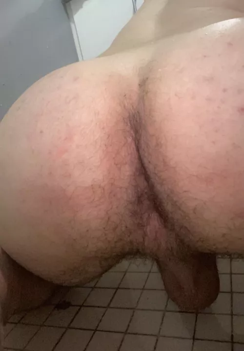 What do you think of my hole 😈