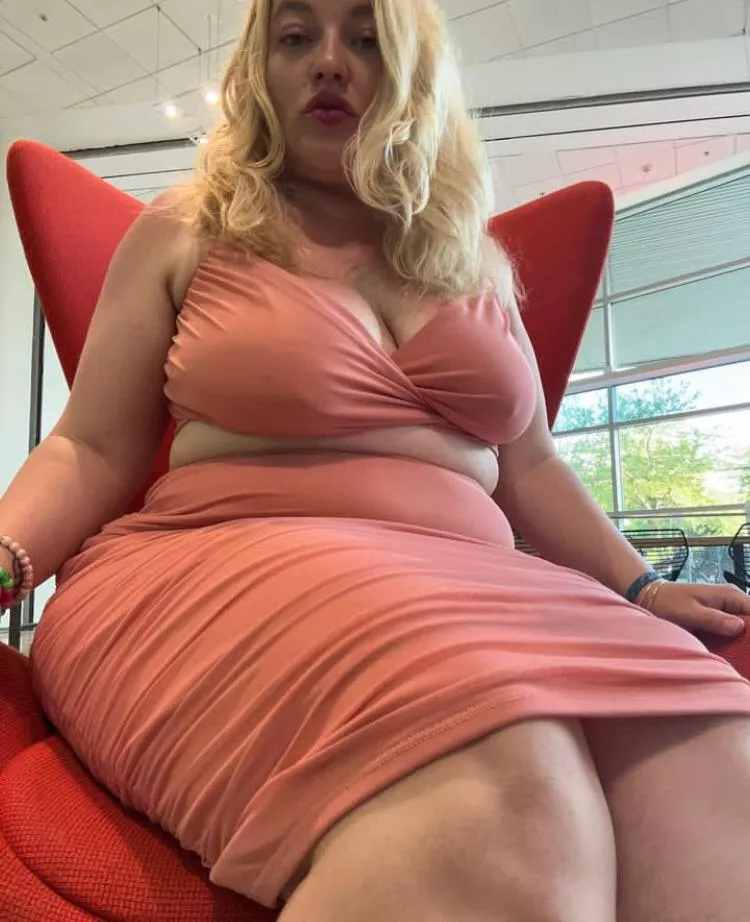 Who is interested in stuffing a fatty for the weekend