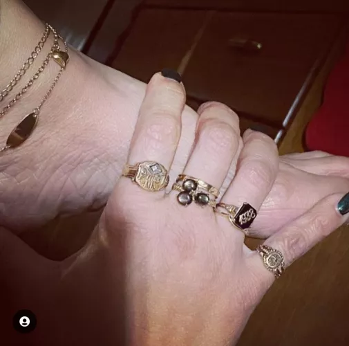 who knows what my special friend wants to tell me 💦💦💦