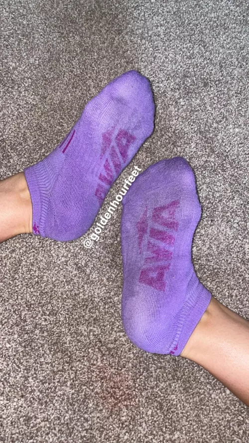 You know you wanna put your face in them😈 [selling]