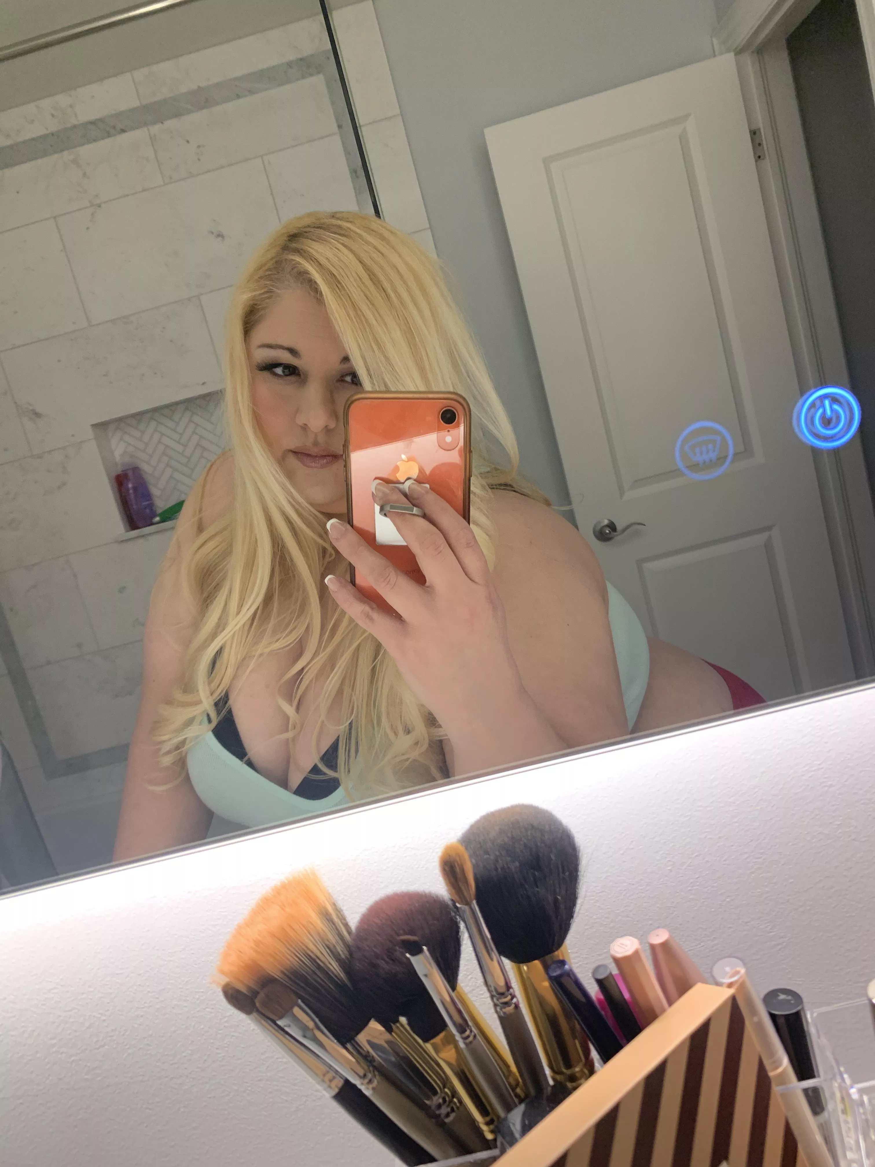 Bang bang kiss kiss 💋