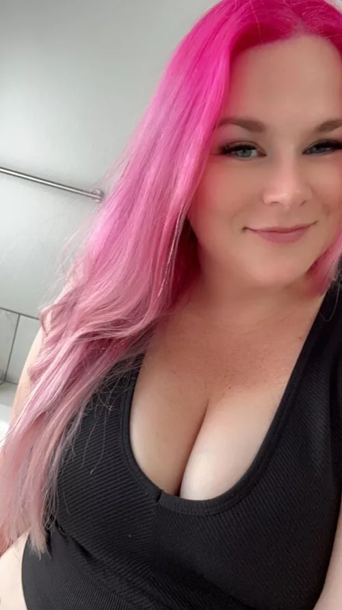 Barbie pink is back!