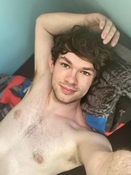 Happy Friday! The weekend is almost here. ✨