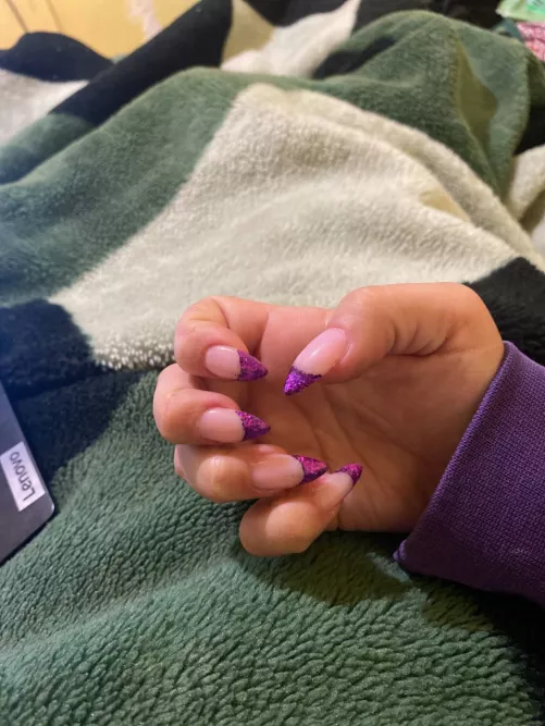 Lick my fingers all night? Xx