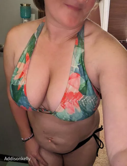 Motor boating welcome any time when I'm at the lake.