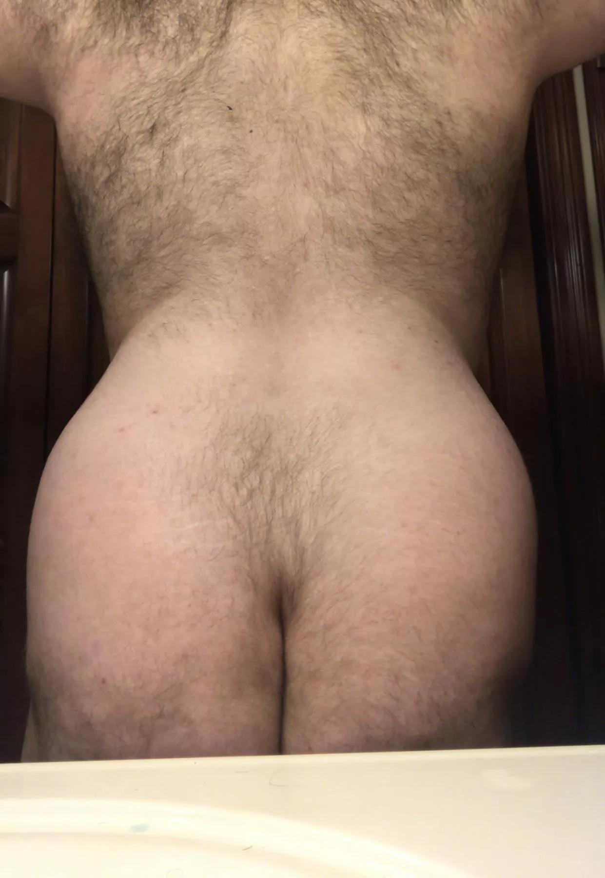 OC love sharing my hairy body