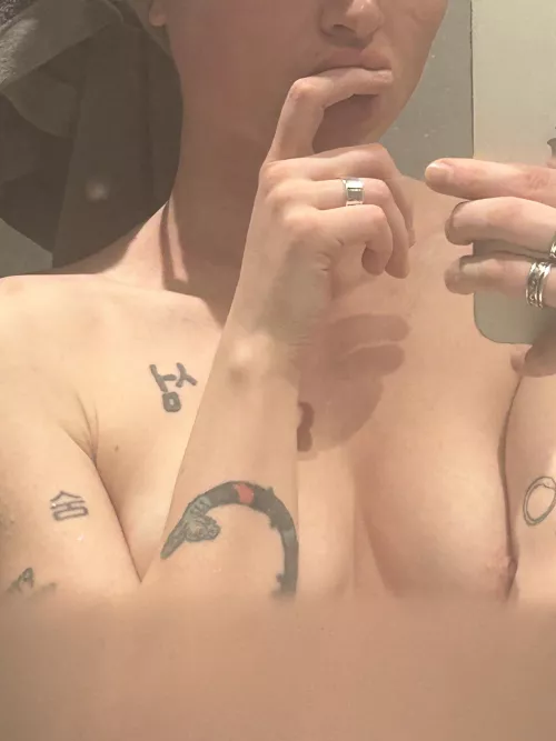 Say hi if you want to join me in the shower