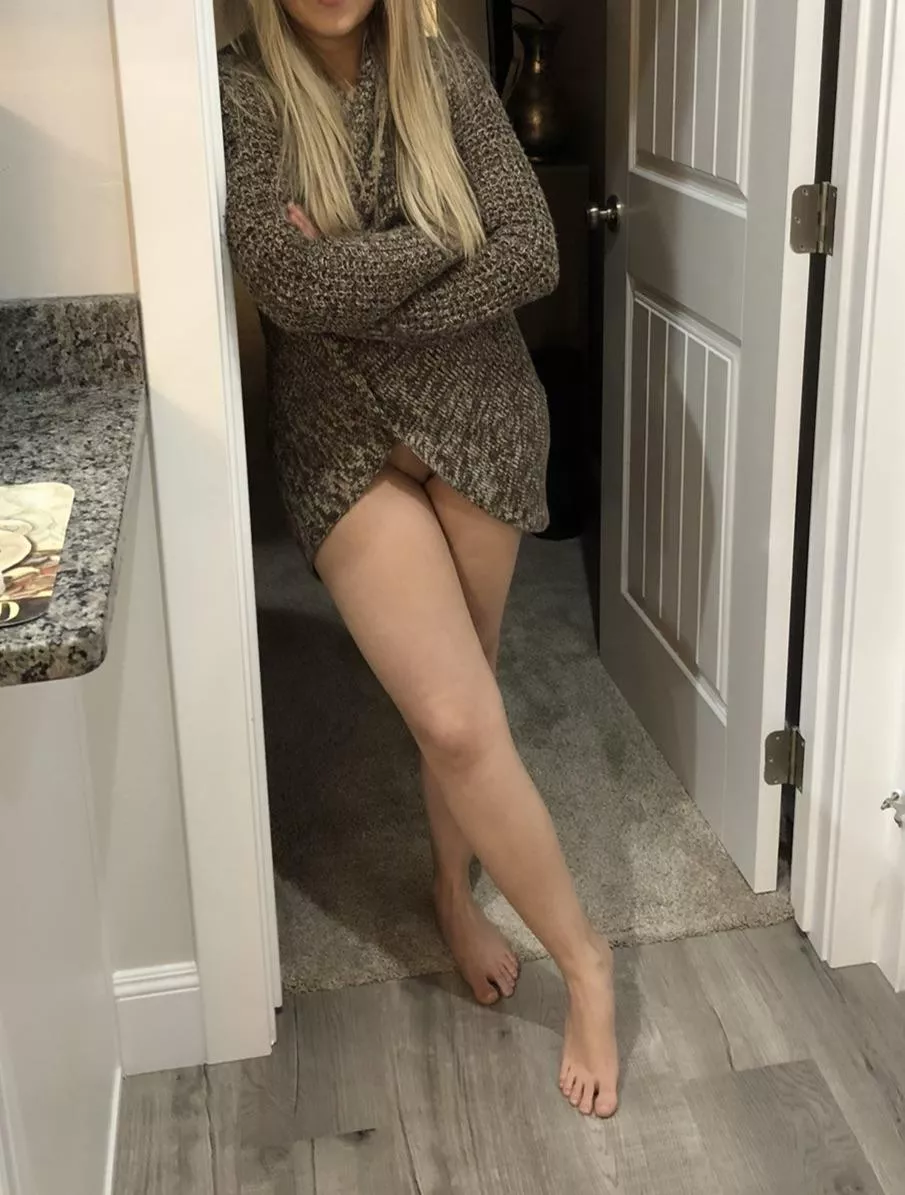 See, no panties on under this dress.