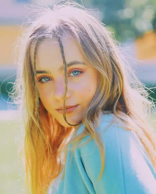 Spanish actress Clara Galle