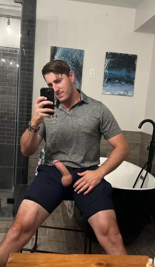 [30] Morning 😏 now take a seat.