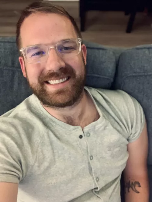 32 here, love to cuddle 😁