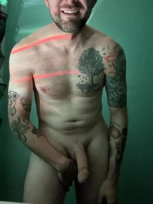 [32] Newly single dad on a new journey. Come join me 😈